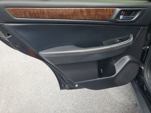 Used 2016 Subaru Outback 2.5i Limited AWD/4WD image 14