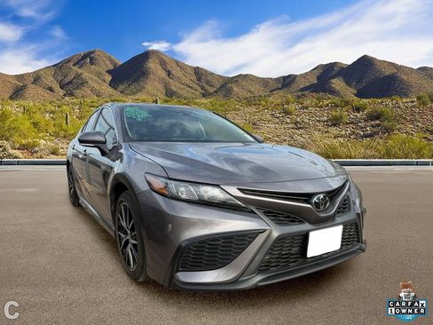 Used 2024 Toyota Camry SE FWD image 5