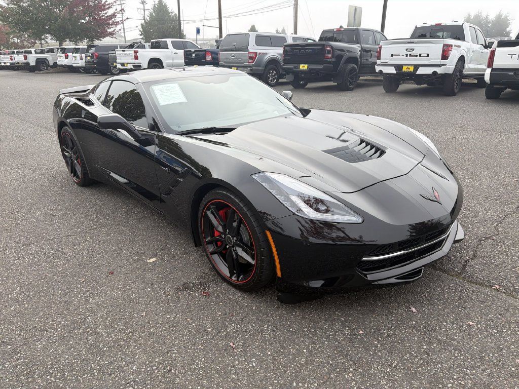 Certified 2015 Chevrolet Corvette Stingray Coupe RWD image 3