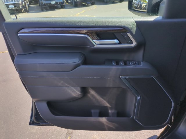 New 2026 GMC Sierra 2500 SLE AWD/4WD image 11