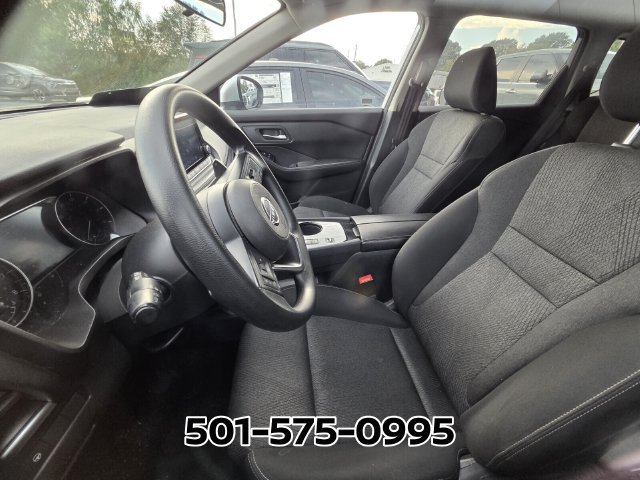 Used 2024 Nissan Rogue SV FWD image 8
