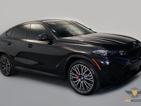 Used 2025 BMW X6 xDrive40i w/ Executive Package image 2