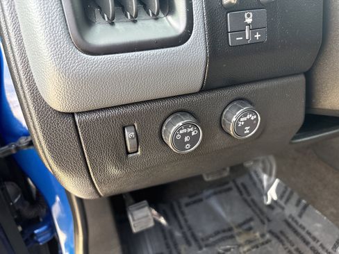Used 2018 Chevrolet Colorado Z71 AWD/4WD image 19