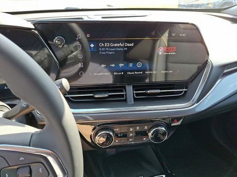 New 2025 Chevrolet Trax ACTIV w/ Sunroof Package image 10