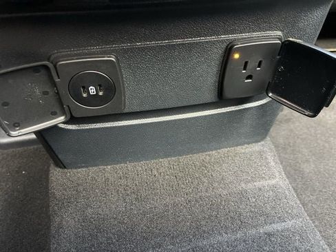Certified 2025 Lincoln Aviator AWD image 16