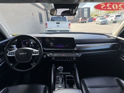 Used 2025 Kia Telluride S image 24