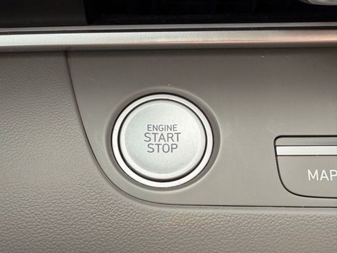 Used 2024 Hyundai Elantra SEL FWD image 16