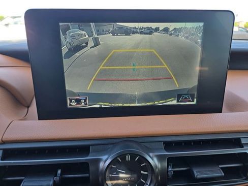 Used 2025 Lexus IS 300 F Sport RWD image 14