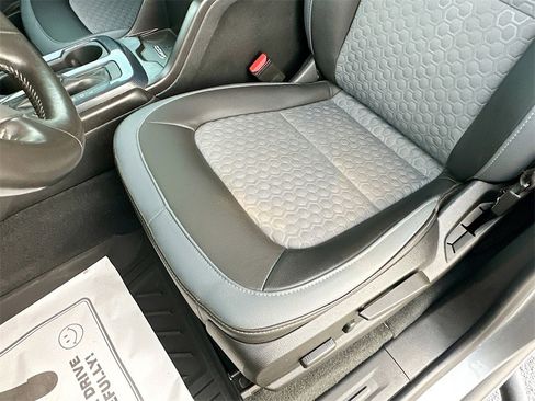 Used 2021 Chevrolet Colorado Z71 w/ Safety Package image 18