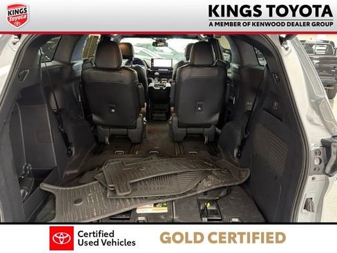 Used 2025 Toyota Sienna XLE Woodland Edition AWD/4WD image 14