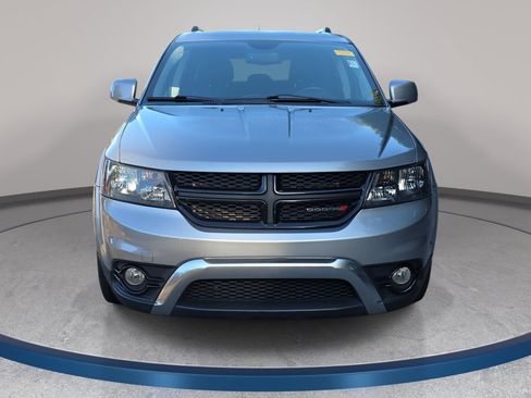 Used 2017 Dodge Journey Crossroad FWD image 4