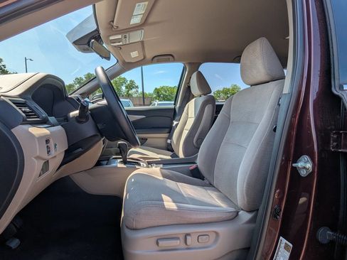Used 2016 Honda Pilot EX image 12