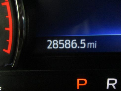 Used 2023 Ford Explorer XLT w/ Equipment Group 202A AWD/4WD image 22