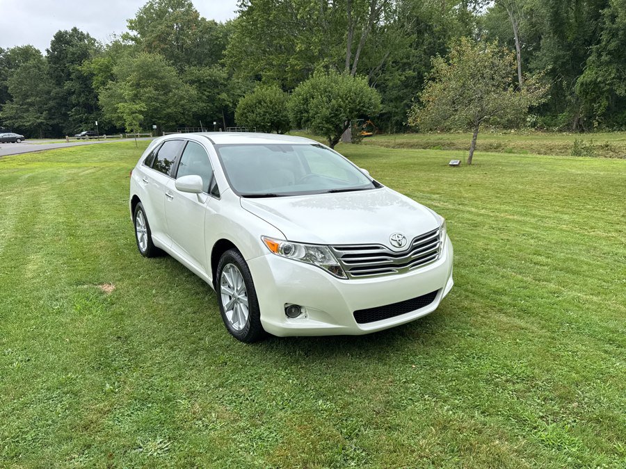 Used 2010 Toyota Venza AWD image 3