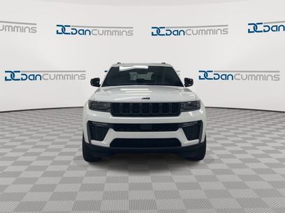 New 2026 Jeep Grand Cherokee Limited w/ Limited Altitude Package