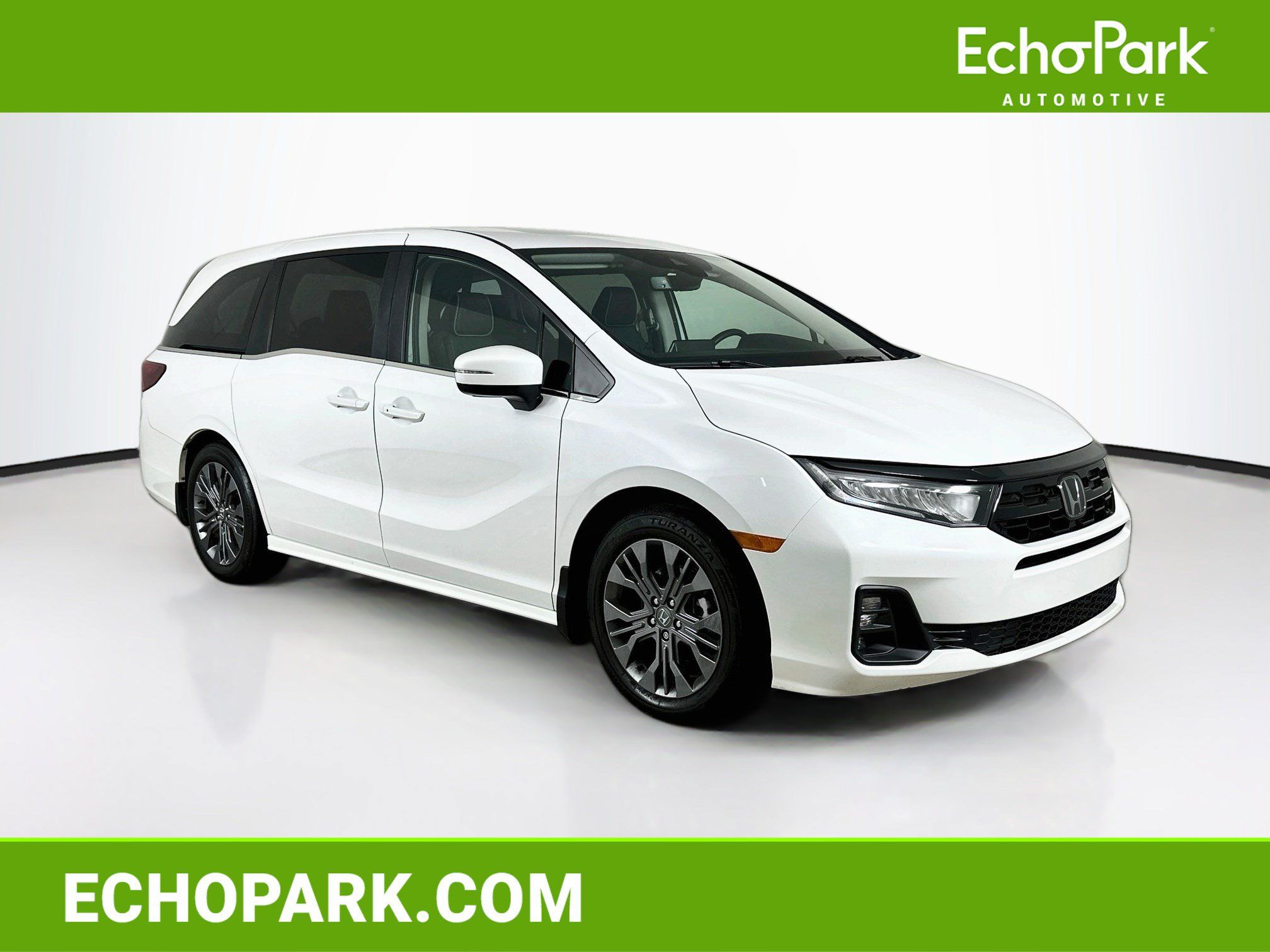 Used 2025 Honda Odyssey Touring image 1