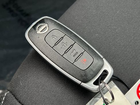 Used 2024 Nissan Sentra SV FWD image 28