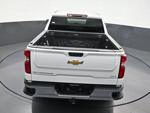 Used 2025 Chevrolet Silverado 1500 LTZ RWD image 19