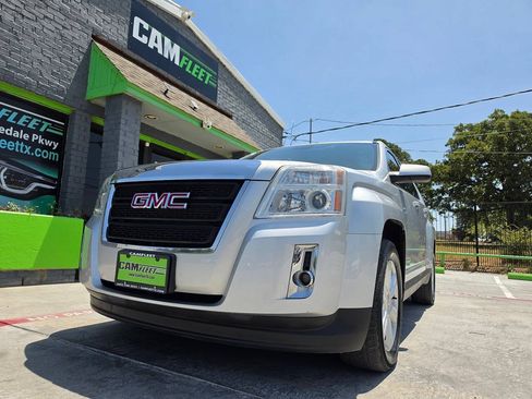 Used 2014 GMC Terrain SLE FWD image 2