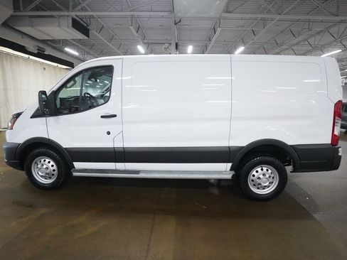 Used 2023 Ford Transit 250 Low Roof AWD w/ Exterior Upgrade Package image 23