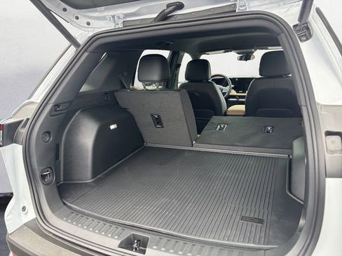 New 2026 Chevrolet Equinox ACTIV w/ Convenience Package III AWD/4WD image 22