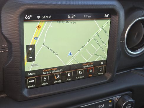 Used 2019 Jeep Wrangler Unlimited Sahara image 20