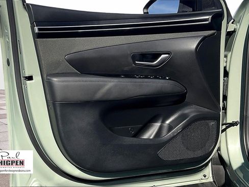 Used 2024 Hyundai Santa Cruz Limited image 23