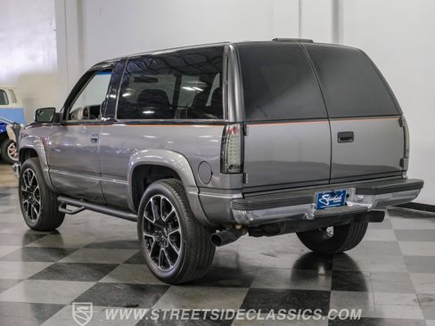 Used 1995 Chevrolet Tahoe 4WD 2-Door image 7