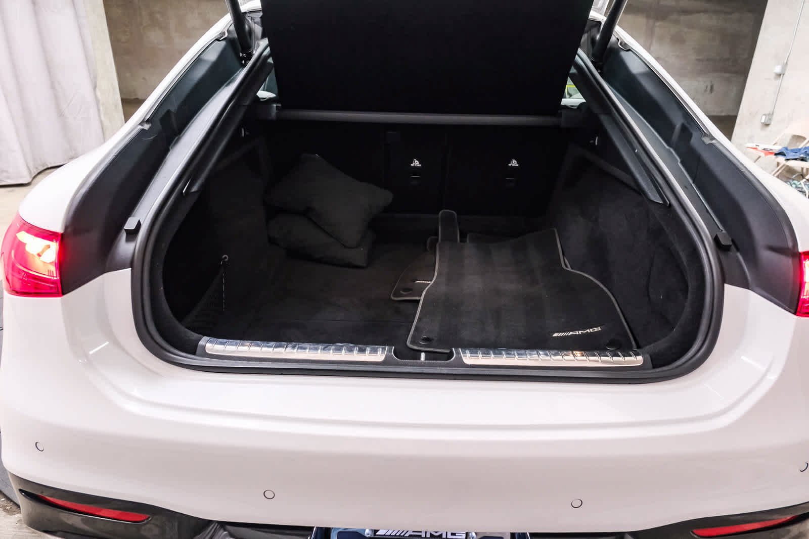 Certified 2023 Mercedes-Benz EQS 580 4MATIC Sedan image 32