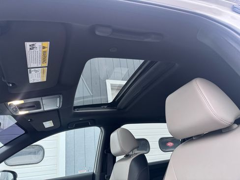 Used 2023 Honda CR-V Sport Touring image 8