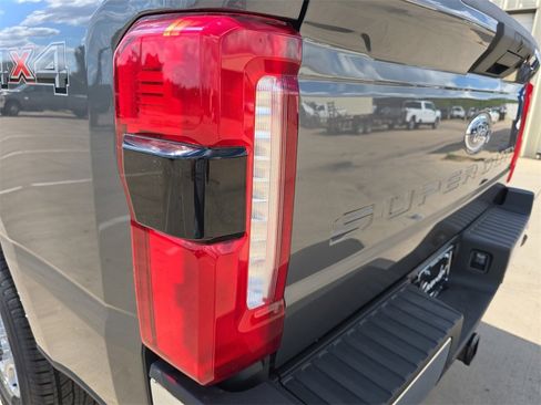 New 2026 Ford F350 XLT w/ 360-Degree Camera Package image 30