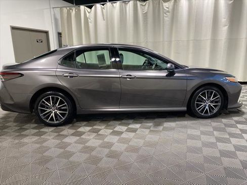 Certified 2023 Toyota Camry XLE w/ Navigation Package image 20