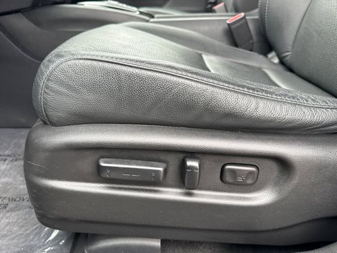 Used 2022 Honda Pilot Elite image 12