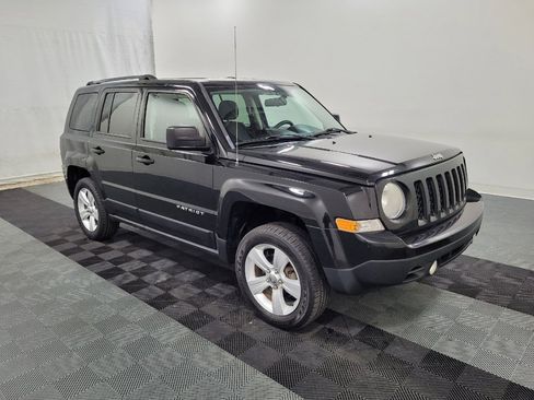 Used 2014 Jeep Patriot Sport w/ Power Value Group AWD/4WD image 11