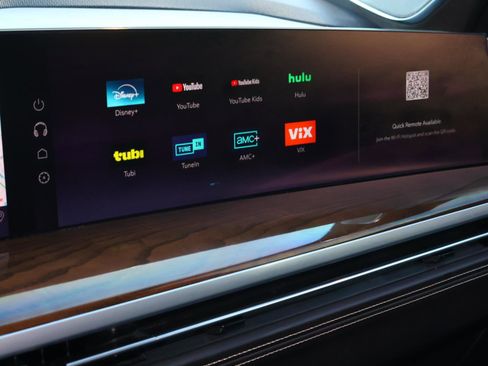 Used 2025 Cadillac Escalade ESV Sport Platinum image 36