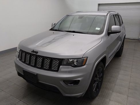 Used 2021 Jeep Grand Cherokee Laredo X RWD image 15