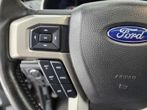 Used 2022 Ford F350 Lariat image 18
