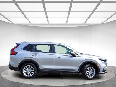 Certified 2025 Honda CR-V EX image 2