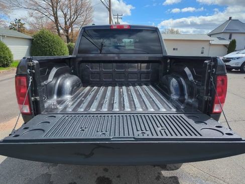 Used 2023 RAM 1500 Classic SLT AWD/4WD image 5
