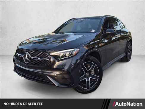 Used 2026 Mercedes-Benz GLC 300 4MATIC image 1