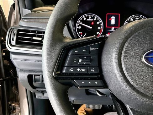 Used 2025 Subaru Forester Premium image 23