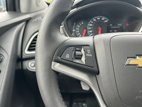 Used 2022 Chevrolet Trax LT w/ Driver Confidence Package image 17