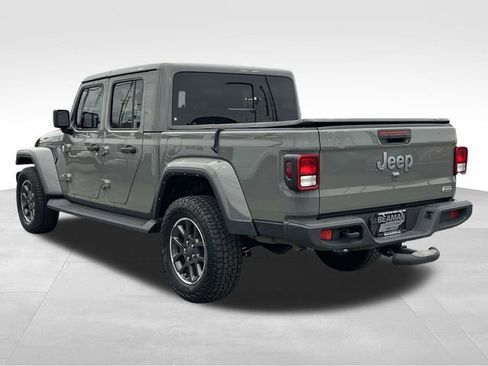 Used 2022 Jeep Gladiator Overland w/ Popular Equipment Package image 5