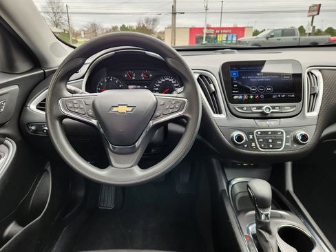 Used 2023 Chevrolet Malibu LT image 17