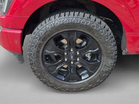 Used 2022 Ford F150 Platinum w/ Equipment Group 701A High AWD/4WD image 9