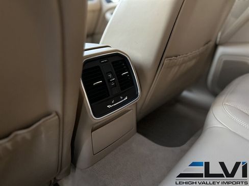 Used 2016 Porsche Macan S image 21