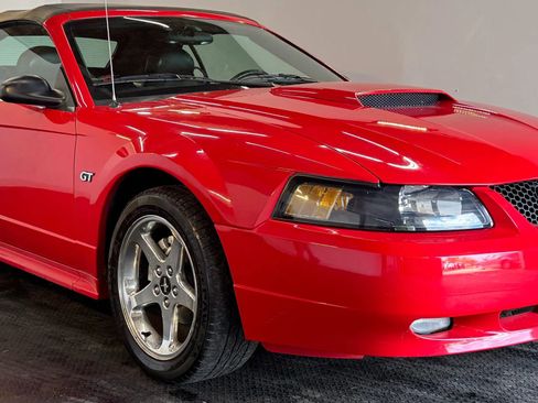 Used 2003 Ford Mustang GT Premium image 4