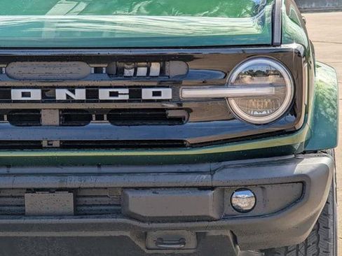 New 2025 Ford Bronco Outer Banks image 8