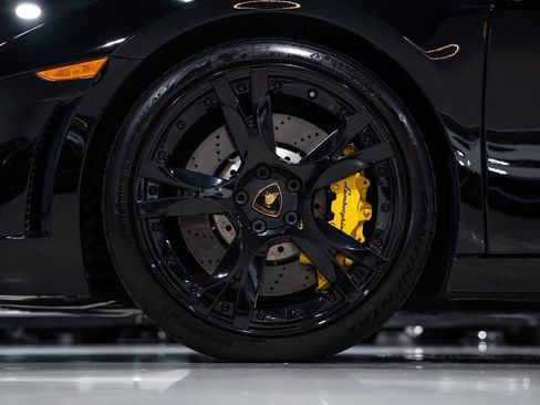 Used 2011 Lamborghini Gallardo LP 560-4 AWD/4WD image 12