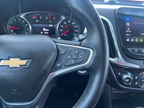 Used 2023 Chevrolet Equinox Premier AWD/4WD image 24